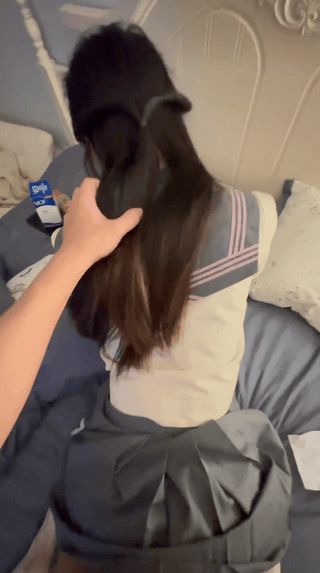 355856a284dc5ad6ac.gif