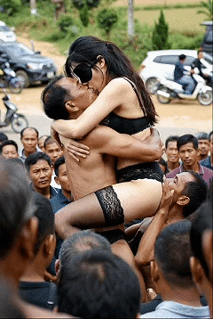 257956a341d3d39478.gif