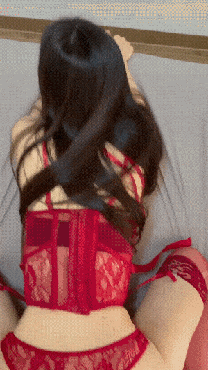 015649j7ull6em7buenerc.gif