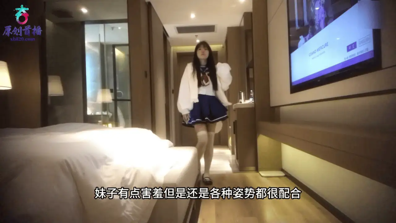 174445q7iuwu161wbbwau7.gif