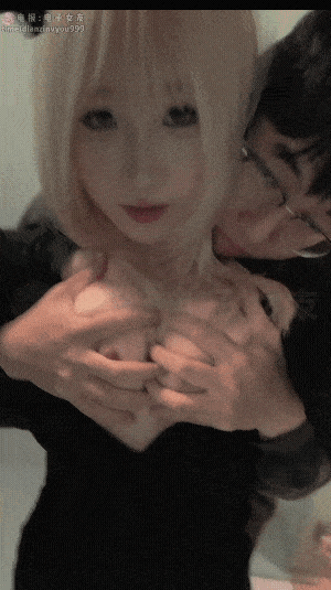 011628vvu2mb4obg2eu4uu.gif